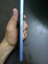 جهاز ريلمي 12 عادي ذاكرة 512 شرط تاخذو فول شحن 80 واط سعرو 270الف 0777...