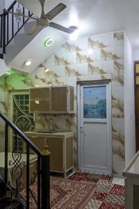 حي الجامعة • ١٠٠م • مشتمل