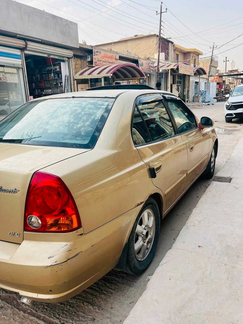 السلام عليكم للبيع او مراوس اكسنت 2005 مكفوله على وضع الشركه الشراي اتصل *********** مكاني بغداد بسمايه السعر ب65 وبيها مجال
