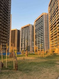 متوفر شقق بمساحات 154 و 208 و 255 متر للبيع في ابراج ميلينيوم 07777008...