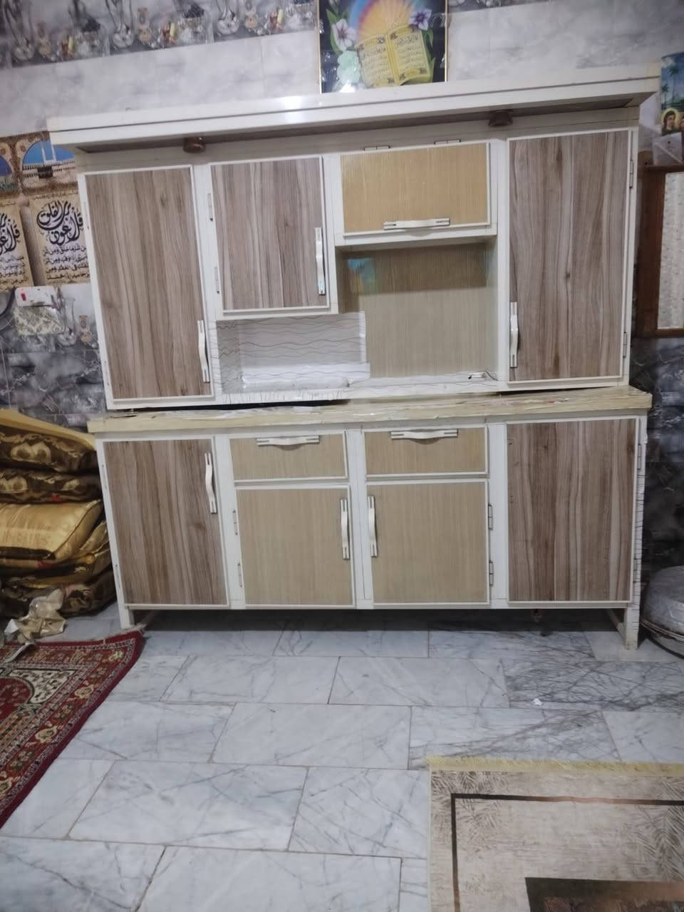 كاونترات مستخدمه البيع ناصريه مركز
***********
