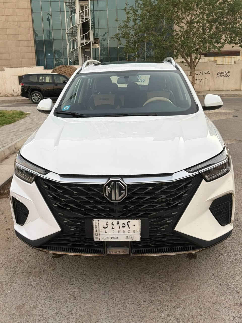 للبيع سيارة MG RX5 2023 
خليجي بأسمي استلام من الوكالة رقم بغداد 
محرك 1.5T كير AT ماشية ٤٦ الف كم تحت الضمان ٦ سنوات او ٢٠٠ الف كم ومستمر على الصيانه في الشركة...بدون صبغ فقط بارد في البنيد على كد كف اليد و بارد في الصندوق على كد اصبعين..
موجودة في بغداد اليرموك الداعي للبيع لشراء MG RX9 الحديث
السعر      137 وبيها مجال ***********

