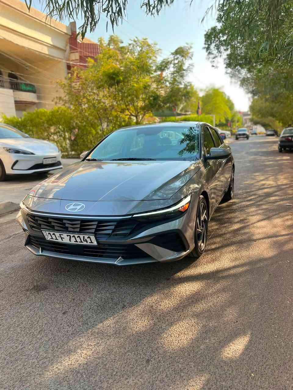 هونداي النترا 2025 SEL فول مواصفات
ماشية  14 الف ميل بعده وكالة

حجم المحرك : 2.0L ( 4 سلندر )

مواصفات: 

سلايد

بصمة

شاشه دجيتل متصل

اوتو هولد : Auto Hold

اوتو ستارات : Auto Stard

اوتو ستارات : Auto Stop

رادار امامي (تحديد مسار)

رادار جانبي (نقاط عمياء)

رادار خلفي (التحذير من الاصطدام)

حساسات امامي

حساسات خلفي

نظام : Eco

نظام : Normal

نظام : Sport

تحكيم ستيرين

ويل كروم 

سايد بريك كهربائي

تدفئة كشنات 

تشغيل عن بعد

السيارة رقمها بغداد دولي

صور الحادث بل منشور تبديل جاملغ امامي

اصلي تفصيخ نفس الون وينيد صبغ بدون شاصي الغد بي صبغ ع كد اقل من شبر الباقي مكفول ايرباك دركة ودشبول 

مكان السيارة البنوك

السعر:180$وبيها مجال

اتصال او واتساب: ‭***********

