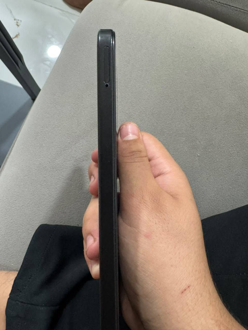 السلام عليكم
موبايل للبيع Redme Note 15c كارتونه وكفر ويا

مواصفات عاليه واحد على واحد وين ميعجبك افحص
بطاريته 6000
الذاكره 256
الهيرتيزيه 120
لمس سريع و بطاريه فول 
250 وبي مجال حك الجيه 
العنوان النجف الاشرف 
***********
