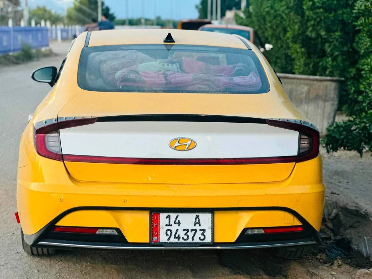 سلام عليكم 
سياره سوناتا هايبر خليجي للبيع موديل 2021 سنويه ال 2028 بسمي فول موصفات عده الفتحه
سياره بصمه تشغل عن بعد صندوق ذكي بصمتين بواب 
تحديد مسار شفتات بالستيرن 
4وضعيت قياده تبريد قطعتين 
تبريد ثلج ع وضع شركه سياره
بيه حادث بس جاملغ الخير وخشم البنيد بدون دواخل بس 
بيه قطع فتح سياره خليته يم مصلح وختلفنه ع فلوس وخبث وياي فاتح البراغي ورجع شدهن
الله شاهد مابيه بس جاملغ الخير بس هسا صار بيه قطع فتح سعر 130 وبيه مجال رقمي *********** مكان سياره ديوانية ناحية نفر
