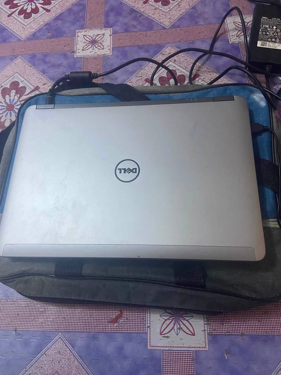 لا بتوب مستخدم
نضافة %100
اكيد القوي من Dell
Cor 7 _ G6_256ssd _ ram8 _ vga2_ 14inch 
السعر160وبيها مجال 
الرقم :***********
وتساب فقط
