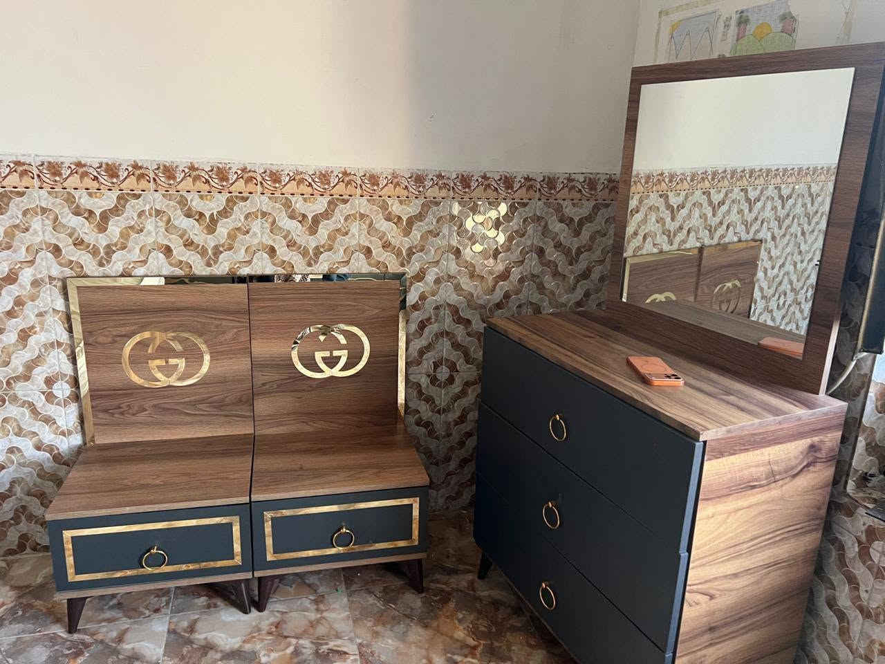 غرفتين نوم وحده صاج عراقي وحده تركيا لعنوان زعفرانيه رقم ***********
