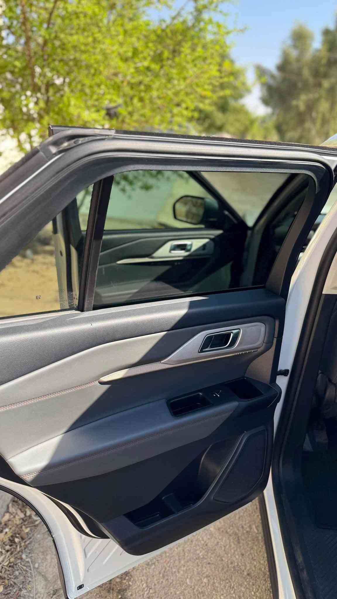 السلام عليكم 🌹
🚘 للبيع فقط – بدون مراوس

🔥 فورد إكسبلورر 2025 شكل الجديد
🇺🇸 وارد أمريكي
⚪ اللون: أبيض
⭐ المواصفات: Active

🔹 بيها ربع الصندوق الخلفي صبغ فقط
🔹 بدون دواخل
🔹 بدون إيرباك
🔹 البجم الخلفي كبس
🔹 ماشية 3 ميل فقط – لوك
🔹 رقم الشاصي مرفق بالصور
🔹 بدون رقم
🔹 تترقم شمالي فقط

📍 المكان: خانقين

📞 ***********

