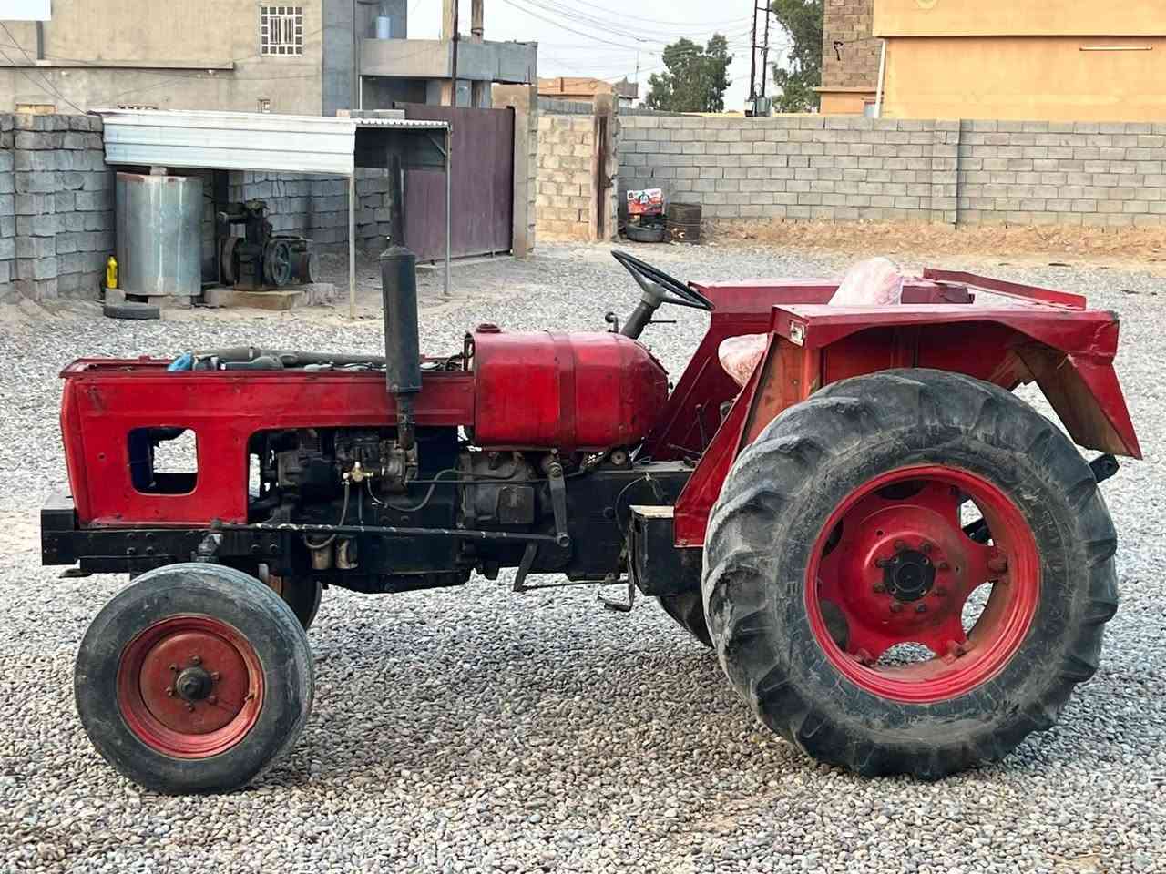 عنتر 71 كير واكسن وهودرليك جاهزات نكره سلف  محرك بيه بدايه تبخير والباقي كدام العين بدون رقم السعر مليونيين ونص وبيه مجال المكان جنوب الموصل القياره
للستفسار اتصال ع الرقم 
***********
