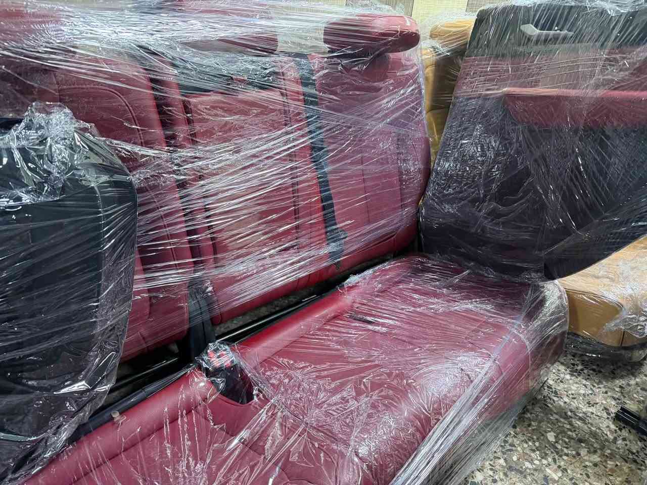 السلام عليكم غرفة مال جيب من موديل 22 الى موديل 25 لون كرزي الغرفة كاملة بسعر كلش مناسب بسعر 300 ماكو هيج سعر نضافة فول ***********
