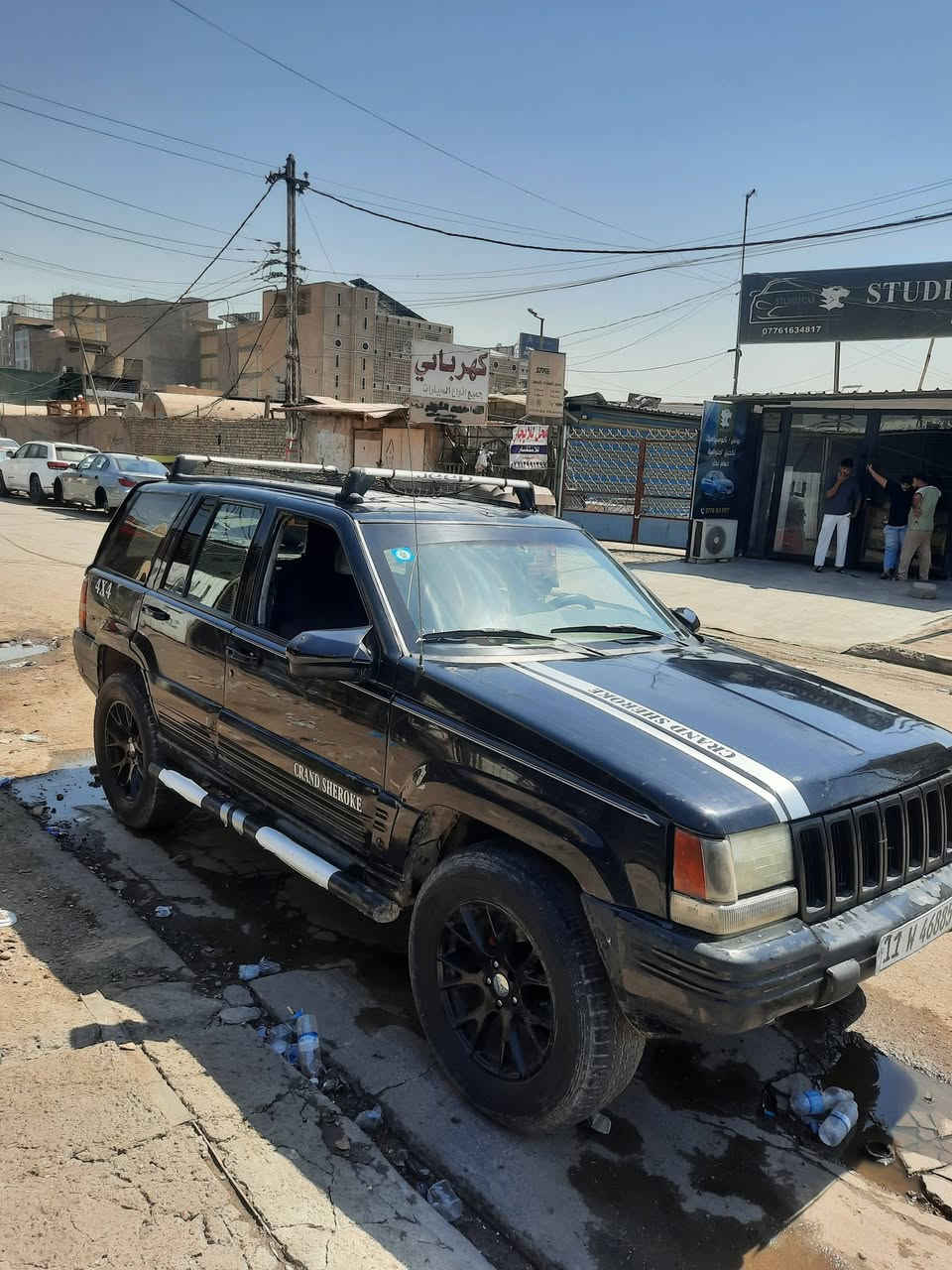 من رخصة مدير الكروب.. سيارة جيب شيروكي موديل ٩٧ رقم بغداد انكليزي باسمي.. تحويل ثاني يوم، محور بطة ٣٠٠٠ ابو الديكو، بدون تبريد..سيارة جاهزة جعمقة، صدر، كهربائياتها كلها شغالة.. السعر ٤٥ وبيها مجال...
للاتصال والاستفسار
***********
يوجد واتساب.
