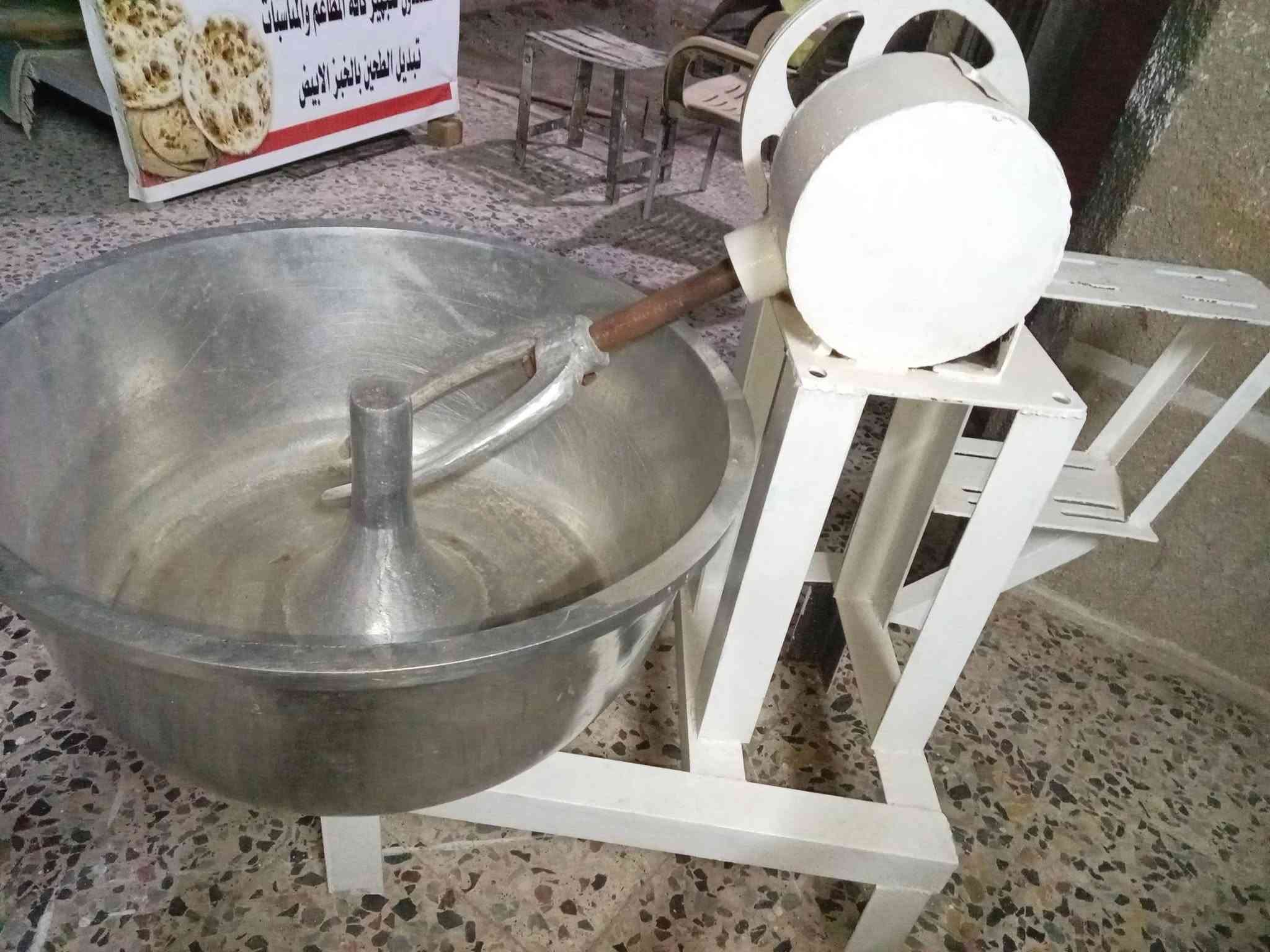 عجانه • ميز خبز • بغداد