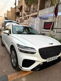 جنسسز gv70 موديل 22 لون ابيض صدفي مواصفات سبورت محرك سته سلندر فول فتح...