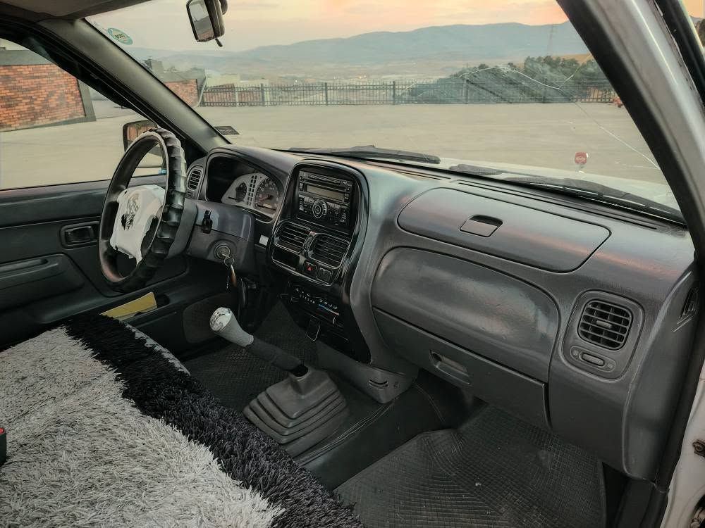 سەرەتا بەناوی خوای گەورە 
nissan pikab  2001 
نیسان تاک     ۲۰۰۱ 
ڕەقەم سلێمانی 
سەنەوی و ژینگەی تازەیە تا  2029 مانگی 5
بەشەرتی تەحویل و غەرامەو حاسیبەی بەغداد
٥ قولاب 
سوکان پاوەر 
گەرمی ئیش دەکات 
٤ تایە و ویلی زۆر باشی لەژێرە 
قفڵ مەرکەزی و کۆنتڕۆڵە 
بێ بۆیاخ تەنها کارت کاری هەیە 
پێشی قرچێکی زۆر بەسیتی هەیە 
گێڕ و مەکینەی بەشەرتی فەحس و فیتەر 
تەقەو ڕەقەی بەشەرت وەک تۆپە 
گەرمی و کارەبای بەشەرت 
ئەکسل و شانسی و گاردنی بەشەرت 
چەمچەی لەسەرە 
حازرە بۆ کەسابەت
سەیارەکە زۆر هەرزانە
پارەی ئاڕمێکی سلێمانیە
سعری ٦٨ گەڵاو کەمێک مجال
بۆ پەیوەندی ***********
تێبینی / تەنها فرۆشتنە السليمانية, العراق

