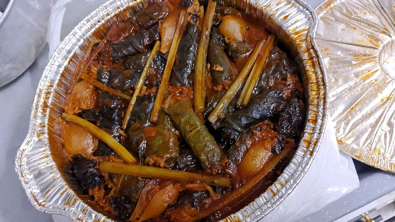 متوفر دولمه ألي يحب يثبت حجز جدر يكفي 5نفرات ب11 الف للحجز مراسلة الحساب او التواصل ع واتساب لرد السريع *********** متوفر توصيل داخل الشطره فقط

نص مكتوب في الصور:
- طلبات اليوم الف عافيه عيوني
- @.1.11678 من تعليق TikTok
- حبيبتي تجنن الدولمه عاشت ايدج... واللبن شكد طيب 2:12 م الف الف عافيه 2:13 م
- اليوم
- السلام عليكم
- وصل الطلب وعاشت الايادي كلش طيب
- الاكل و ايك الرزق ان شاء الله
- ١٢:٤٨ م
- مراسلة
- ان شاء الله اني ماكلة دولمتكم كلش طيبة عاشت ايدكم الف عافيه Message...