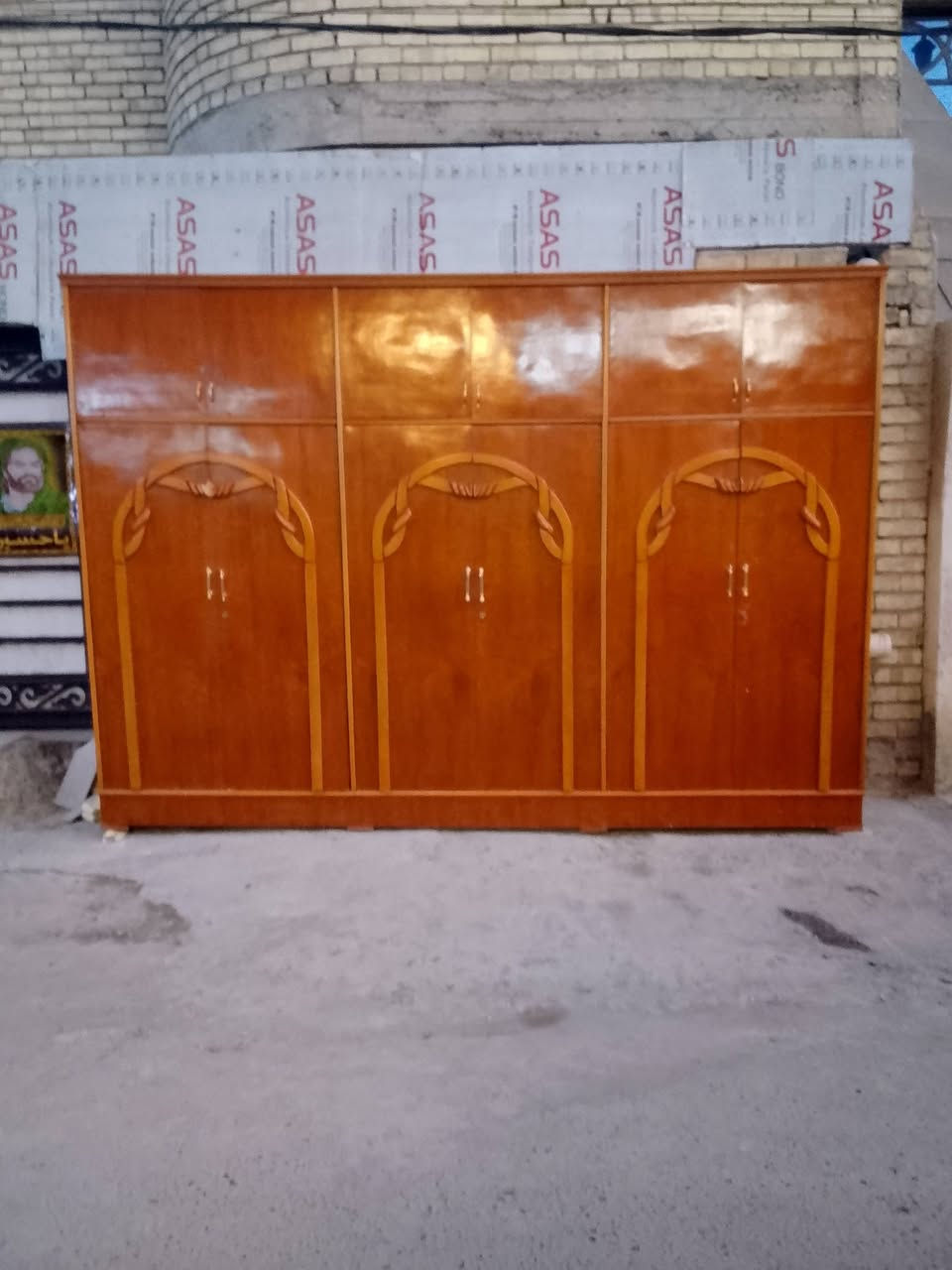 كنتور سته أبواب قاطين داخل وخارج صاج ظهر جرجوبه وداخله نظيف للبيع السعر 250وبيه مجال أن شاء الله مكاني بغداد حي الخطيب قرب أسواق تفاحه ***********
