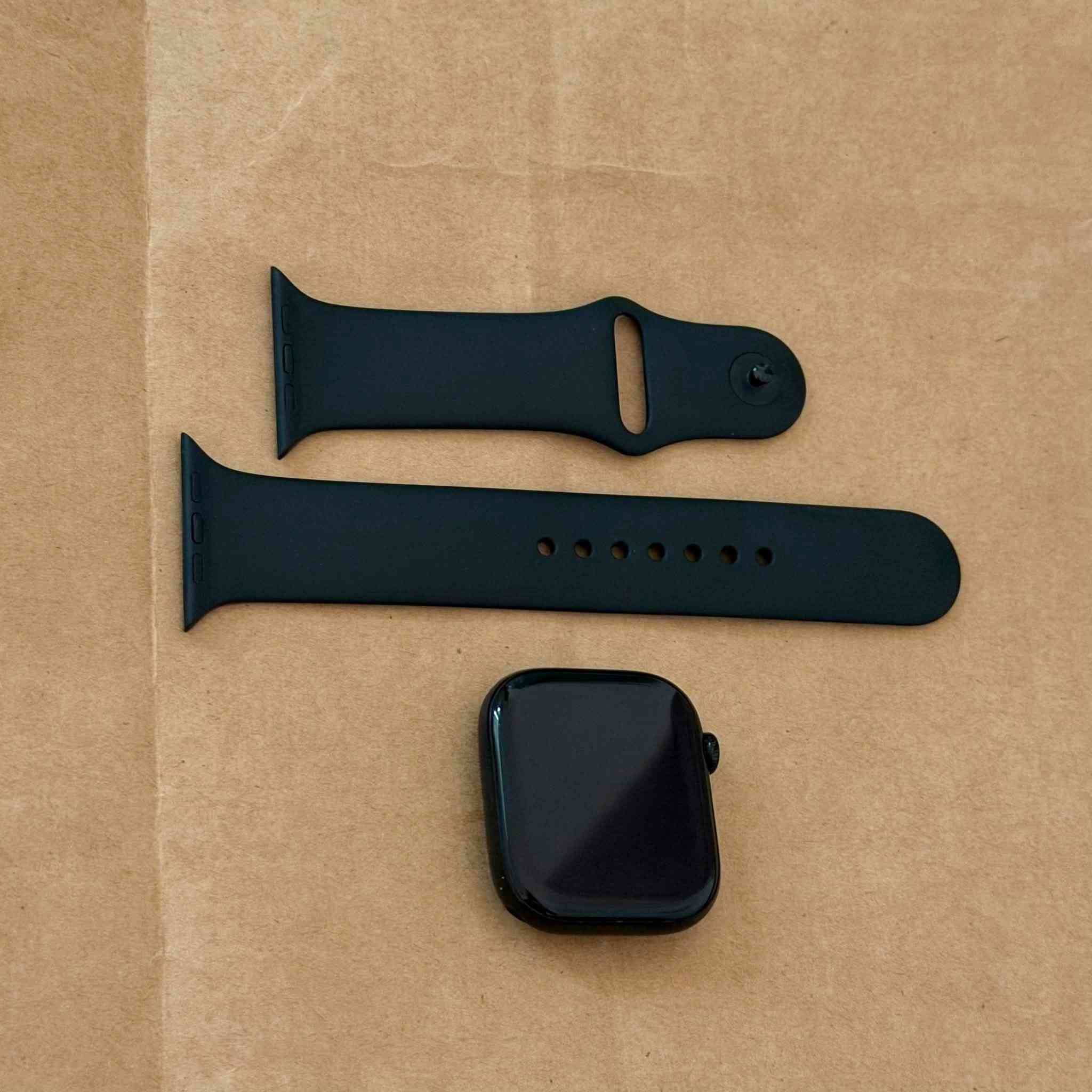 Apple Watch Series 10 • ٤٤مم • بطارية ١٠٠٪