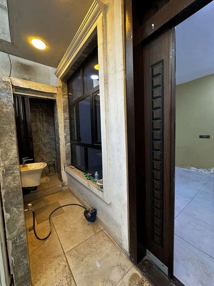 دار لليجار مساحه 50متر(2)غرف نوم 🛌  
📍العنوان بغداد الدوره البوعيثه مجمع السلام قريب كلش عل سيطره يحتوي على ستقبال+ مطبخ+(2)غرف نوم+خدمات الاستفسار 

***********
