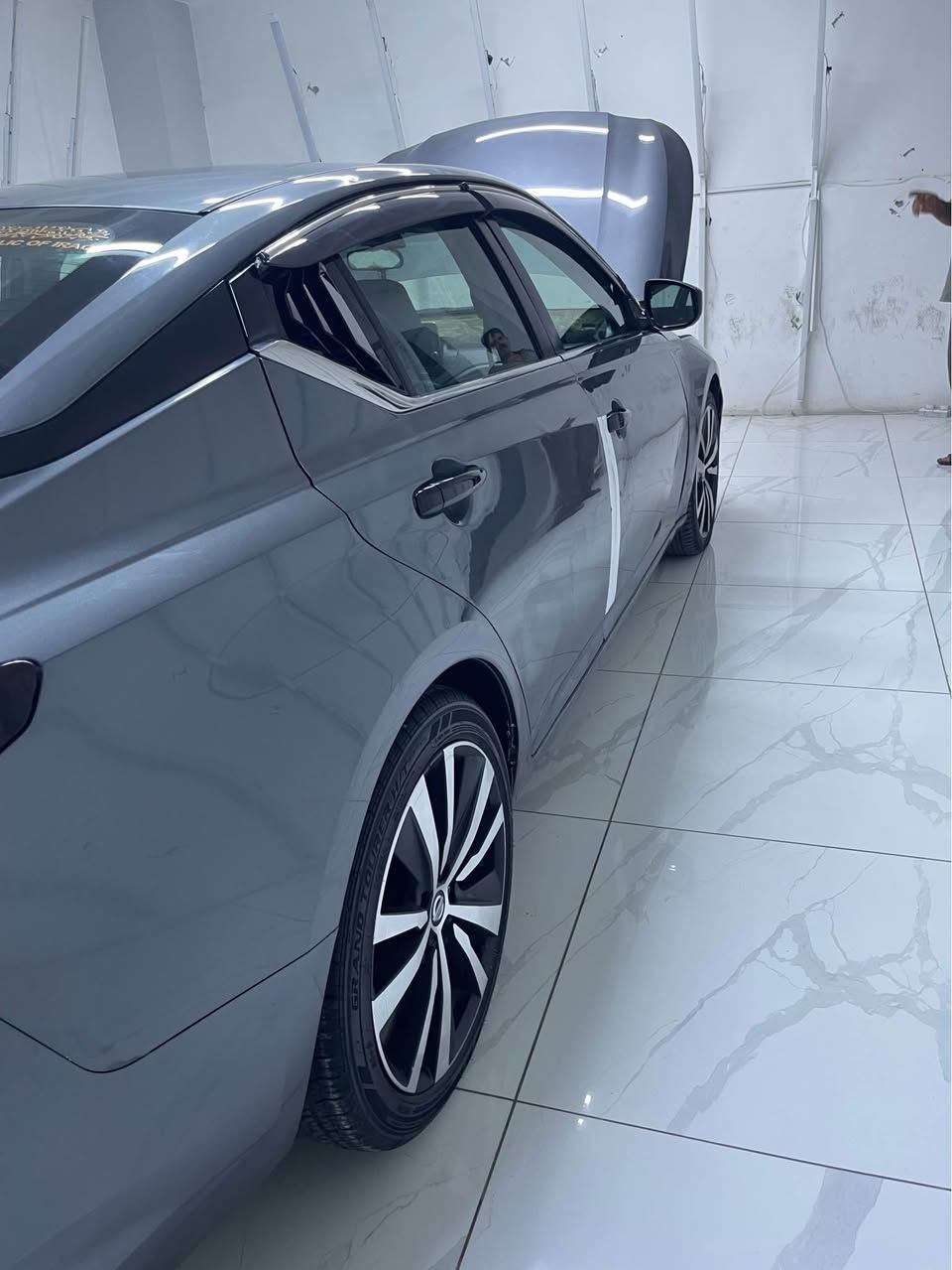 نيسان التيما موديل 2021 SR لون نطي 
*********** كالار, السليمانية
