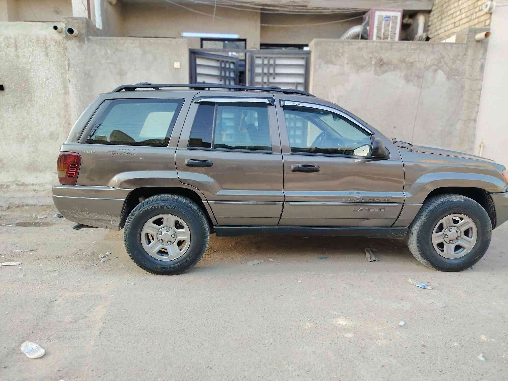 السلام عليكم جيب شيروكي فئه لاريدو موديل 2000 كلين بدون ظربه بيها خمس قطع صبع بدون حادث فقط لون مكينه وكير مكفولات مكينه ثمانيه بس انطيك شرط صرفها أقل من السته خير من الله تبريد ثلج تتفئه نار كهربائيات شلع شغاله سنتر لوك لايت زنون شاشه وكامره صدر امامي خلفي جديد أربع دبلات جدد تخم تاير حلو سبير السياره هورن يوكن رباعي ترايك لسليمانيه ابصملك بسمي السياره سنويه ل 2029 مصفره هزه جديده ترايها يخبل شلعه ومعدل تشيل التبليط امانت الله مراوس وأخذ فرق حسب القناعه لأن معتاز فلوس رجآرجآ قصط مابيع مكاني بغداد الزعفرانيه السعر 60 وبيها مجال ***********
