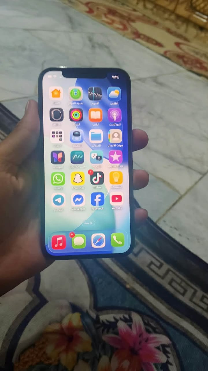 آيفون ١٢برو برو للبيع ذكرا ١٢٨بطاريه ٧٧الجهاز ما مفتوح شرط فحص فقط ضهر مكسور بل كفر يضيع الرقم ***********وتساب المكان ناصريه مركز السعر خاص ما أجوبك بل تعاليق
