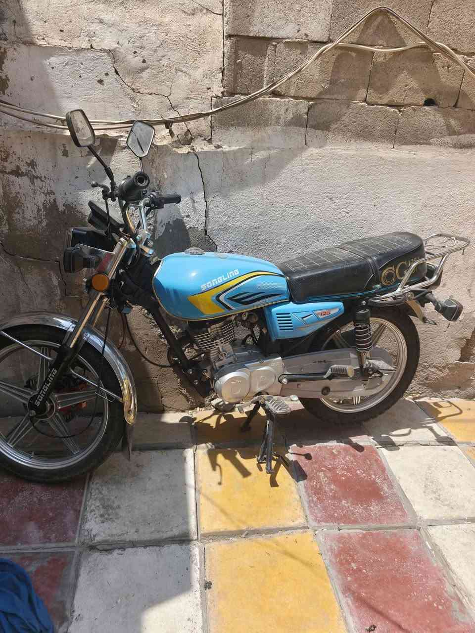 سلام عليكم دراجه سيفان موديل 26لبيع 600وبيه مجال بصيط رقمي ***********عنوان العبيدي

