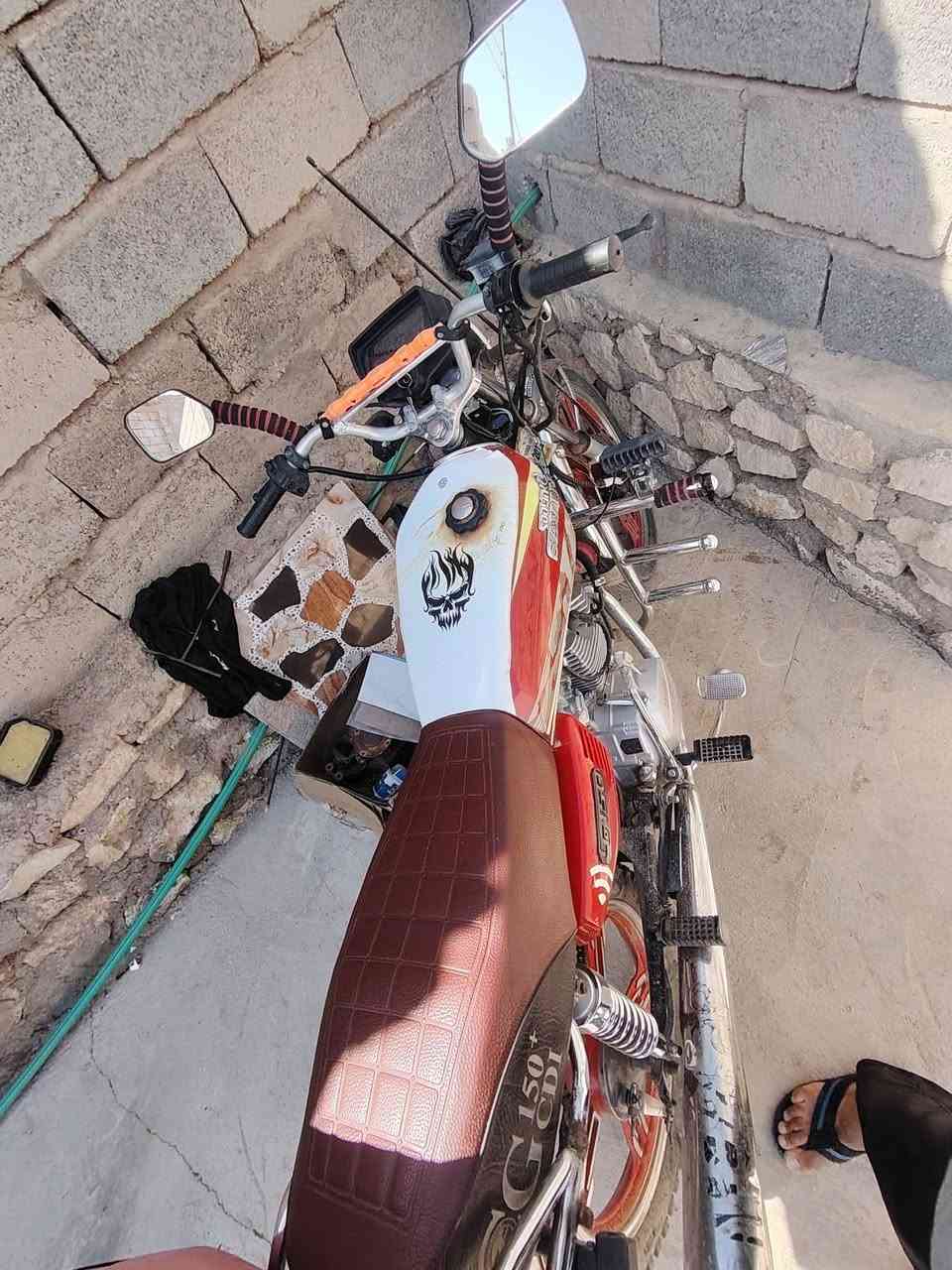 سلام عليكم دراجه للبيع موديل ٢٠٢٠ محرك كير مكفول ماطور نضيف بس رايده شوي ترتيب شراي يتصل ***********
