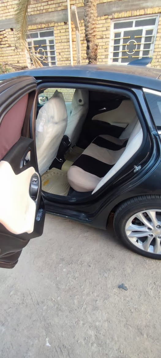 السلام عليكم بيع مستعجل
سعر 81 وبيها مجال 
ماليبو ٢٠١٨ كفاله من الضربه عدا شبر بلبنيد وصبغ بي بسيط + كفاله من قطره لمعجون بيها جراد قليل لاحين عليها بل بوليش 
كير مكينه تبريد كفاله وشرط كله جديد 
حداديه بيها طكطكه 
ذي قار سوق الشيوخ 
‭***********‬
***********
