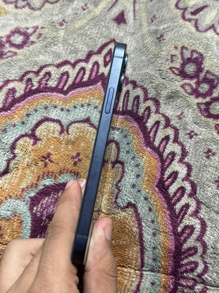 آيفون 12 • نضيف • بصرة