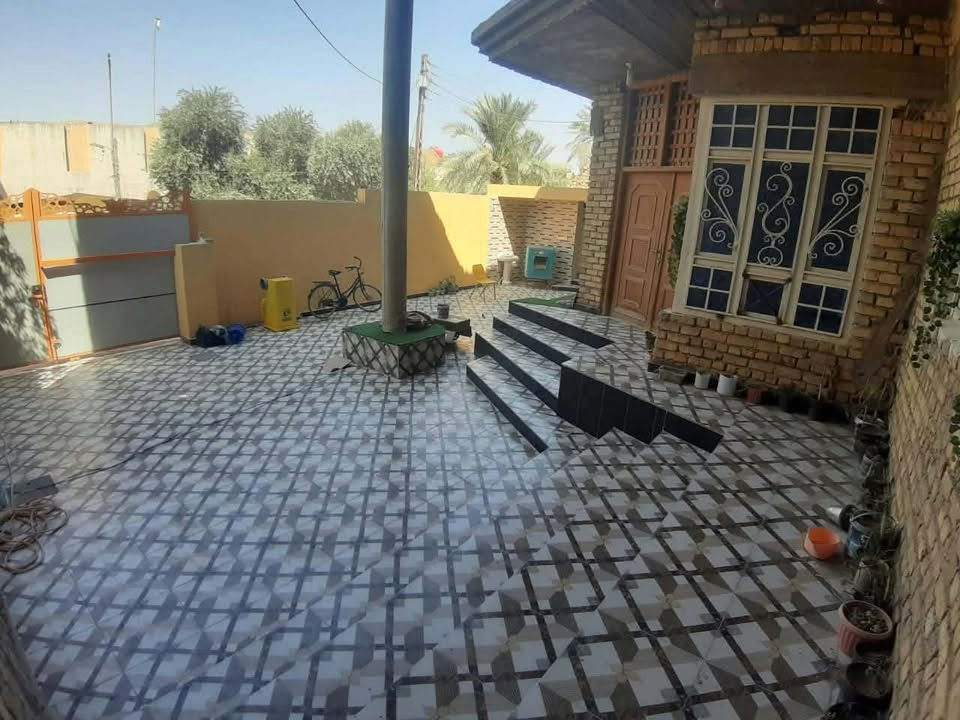 دار للبيع ..داموك الحقوقيين
خلف شارع الصيدلية مساحة 375م للاستفسار والتفاصيل الاتصال بالرقم *********** الحاج ابو اسعد
