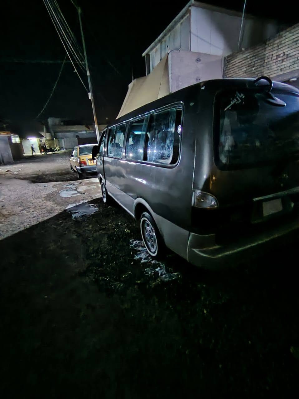 السلام عليكم بريجو للبيع موديل 1999 سيارة نضيفة شواصي نضاف بس الورة واحد معمر درجة اولى سيارة جاهزة كبل للشارع تايرات انضاف سيارة مال جناي مكينة 2701 قبل شهر جفتتها كله الاصلي نوزلات الكوري دواخلها انضاف كهربائيات كلها شغالة الشراي يتصل وبي خير ويدلل واذا اكو اي استفسار اني خادم موبايل *********** مكان بغداد

