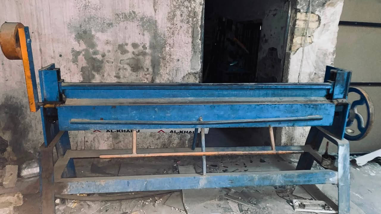 معمل كامل للبيع معواجة وطبر مفرازة فردة وكتر . معمل متروك صار سنتين جديدات الطبر غير مستخدم العنوان بغداد الشعلة سوق النصر ***********
