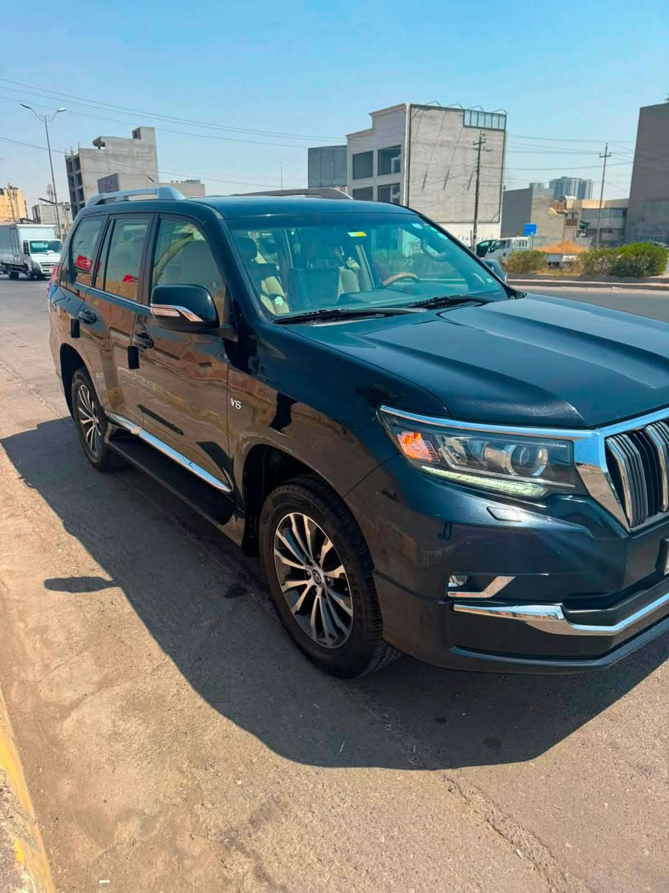برادو موديل ٢٢ vx  باب اول ماشيه ١٠٠  للاتصال ***********
