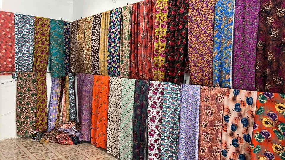 يسرّنا أن نعلن لزبائننا الكرام عن وصول أحدث وأرقى تشكيلة من الأقمشة الإيطالية والفرنسية المتميزة بأعلى درجات الجودة، التنسيق، والأناقة التي تليق بمناسباتكم المختلفة وبأسعار مناسبة في (اقمشة الامل )ويوجد خدمة توصيل داخل قضاء العلم
📍 العنوان:
العلم - شارع الأطباء - مقابل صيدلية اللؤلؤة المركزية.
📞 للاستفسار والطلب: ***********
