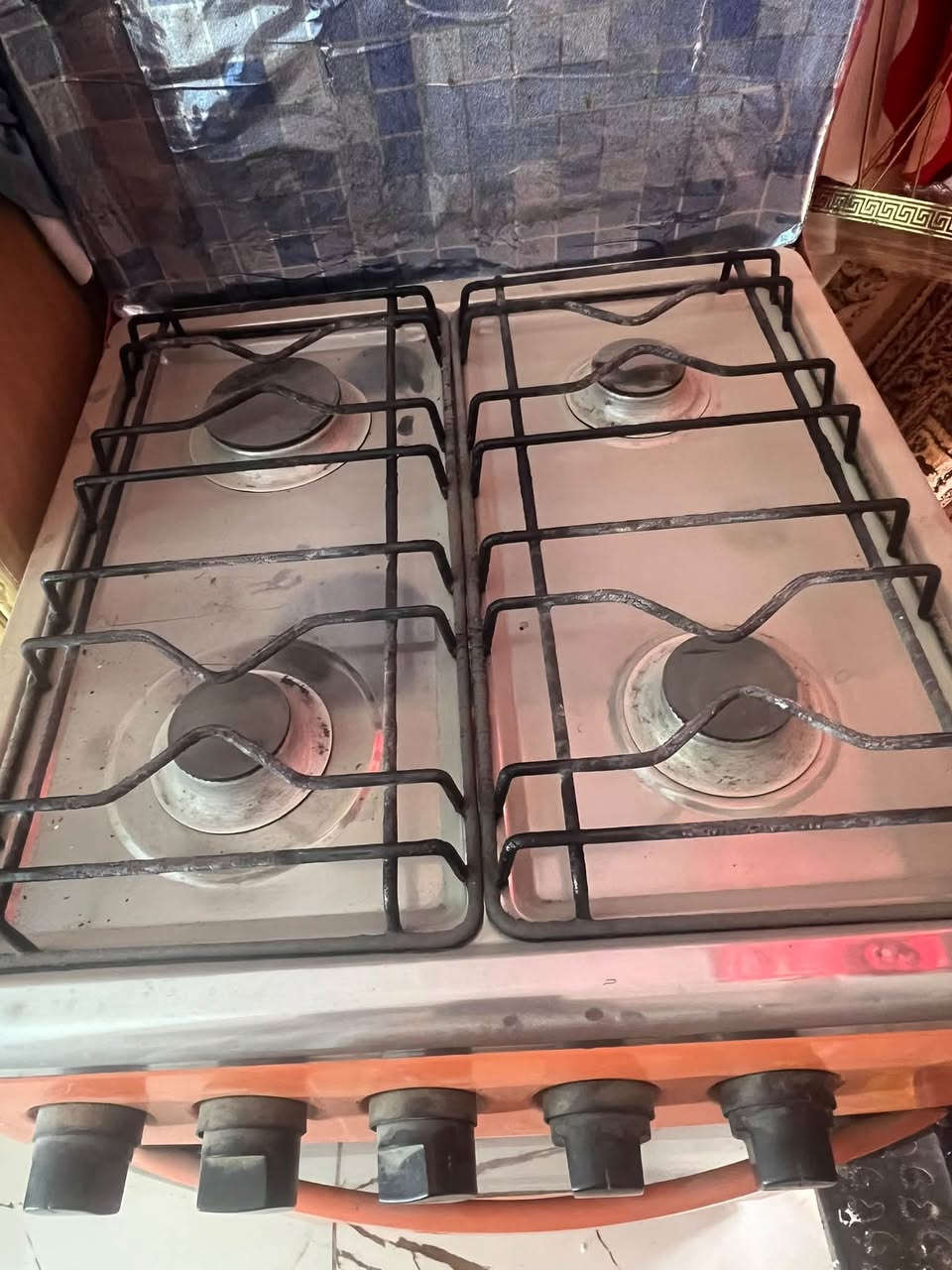 طباخ إيطالي ابو الفرن للبيع 4عيون وفرن شغال نضيف كلش ب90 وبي مجال قليل
***********
كربلاء شارع ابو طالب
