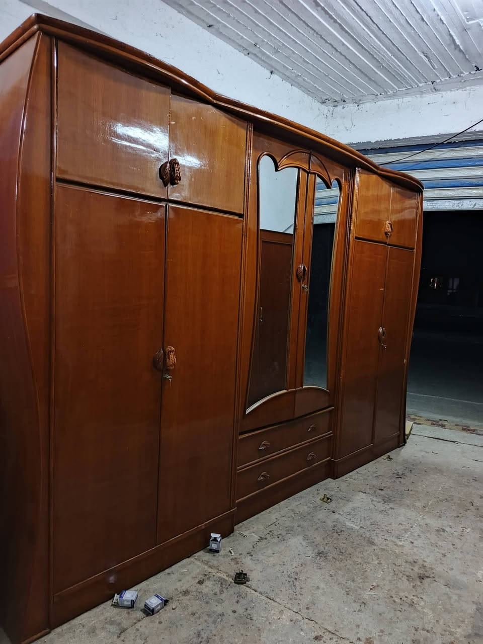 كنتور 6ابواب مستعمل صاج داخل وخارج صاج حطاطه الرمادي الصوفيه قرب مطعم قصر الابيض السعر 375بي مجال واتساب ***********
