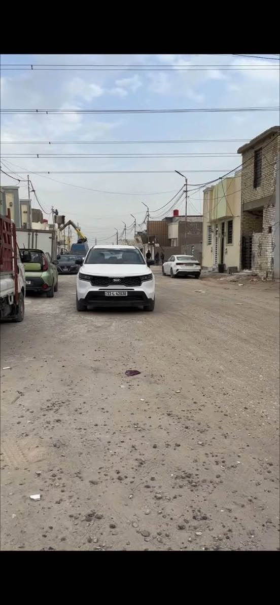 عرصه 100 م للبيع نجف مقابل ملحق قرية لغدير عمود 314 سعرها 11 ونص شراي يتصل ويدلل واتساب *********** النجف, العراق
