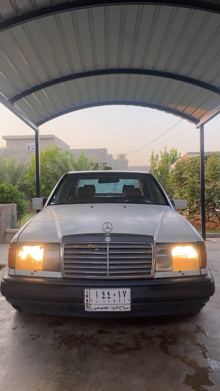 السلام عليكم 
مارسيدس دب موديل 93 اصل 
السياره بلاديه بدون قطره صبغ 
مكينه وگير بطه خير من الله مكفولات 
حداديه تايرات كله جاهز 
تبريدها شغال 
داخلها بلادي بس عوزها دوشمه للكشنات
رقم صلاح الدين سنويه مجدده بأسمي 
تحويل مباشر 
كهربائيات كلها شغاله 

مكانه
صلاح الدين 
الضلوعيه 

سعرها 49$ ورقه وبيها مجال بسيط 
للاستفسار: ***********
