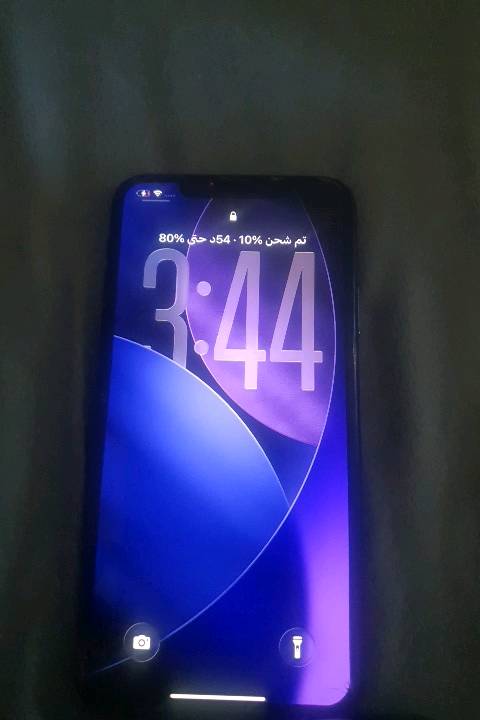 ايفون 11 ابرو 256
نضيف مكفول اي خلل مابيه  بطاريه 84
سعره 325