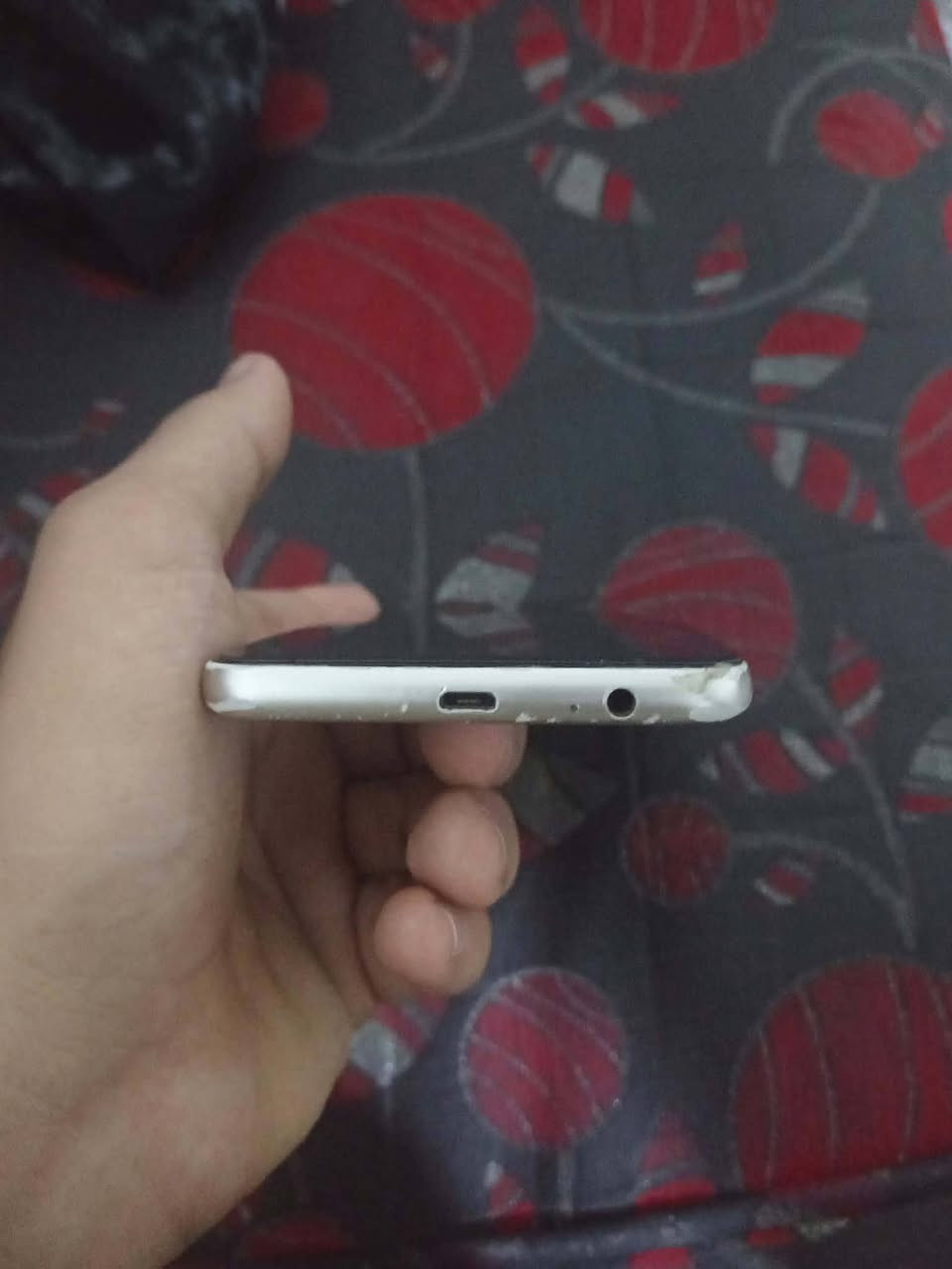 السلام عليكم 
GALAXY G8
ذاكره 64 بطاريه 3500ملي امبير
جهاز حلو وخفيف 
سعره 50 وبي مجال بسيط
تواصل خاص او اتصال بي واتساب
***********
