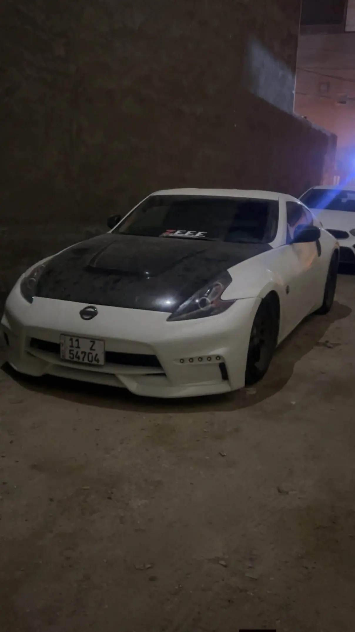 نيسان 370z بيع او مراوس  موديل 13  71000km ٤ قطع صبغ سطحي  فول مواصفات  داخل جلد   كشنات كهرباء وتدفئه سستم صوت boss برده خلفيه بلاد  عليهه راديتر ٥ سراوات مراوح عاصفه فج بريك اكيوبونو  كولر دهن مروحه كولر دهن اكسل vlsd 3.9 اير سسبنشن S3 تحكم شاشه داخليه ٣ مودات  سبويلر  سقف روز  مازدات امامي متغير  بنيد دزاين جي تي ار سبويلر خلفي عقل برمجه امريكا مابين لو اوكتان وهاي اوكتان  ويل 19 ESR اير انتيك z1 الفلتر مالتهن kn دعاميه اماميه نسمو والبلاد موجوده جهاز obd2  ادامه كامله لمنضومه الاير سسبنشن وادامه كامله للكير والمكينه ومنضومه البريك  صدر امامي خلفي جديد وكاله ادامه كامله لمنضومه المي رولات مكينه وقايش جديد السعر 120 وبيهه مجال *********** #كري_للسيارات_الرياضيه #z 

