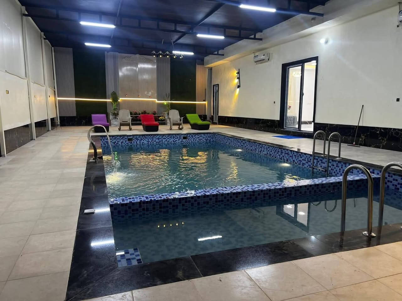 🌿مزرعه للايجار اليومي 🌿
📍العنوان بغداد الدوره البوعيثه 

❇️ملاحضه يتوافر حجوزات للحفلات مثل ؛

🔹أعياد ميلاد _ خطوبه _اعراس 

لحجز  الاتصال ع  الرقم المثبت

  🔴***********🔴

نص مكتوب في الصور:
- بغداد
- ١١:٤٦ م