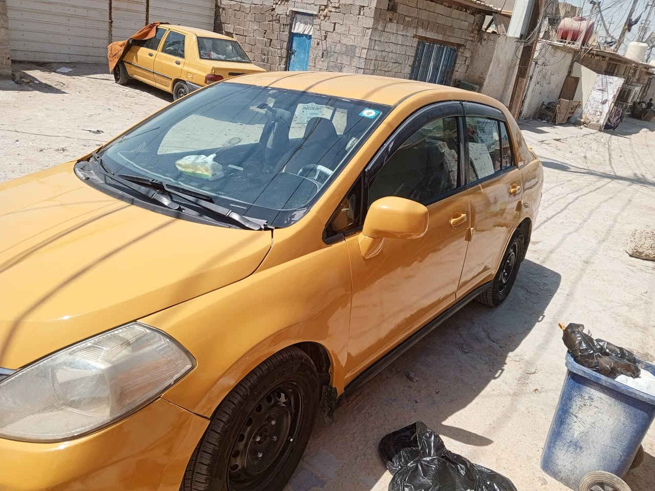 السلام عليكم فيرسا موديل 9 محرك جديد كير جديد تخم تاير .شاشة .السيارة كامله رقم انبار بسمي غرامات مصفرة العنوان بغداد الزعفرانية *********** سعر 42 وبيها مجال حق الجيه..
