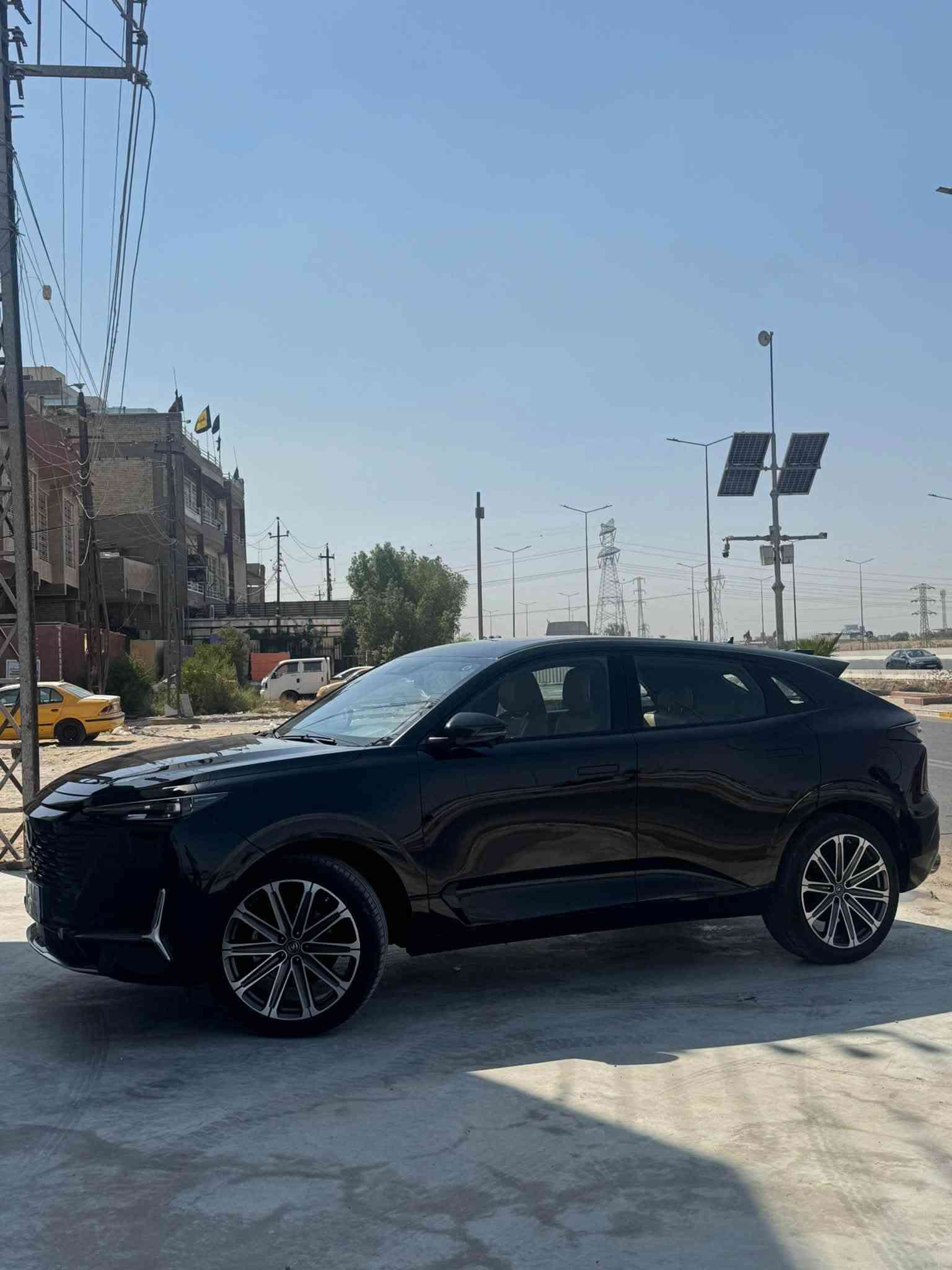 شانجان يوني كي موديل 2022 ماشية 77 الف كيلو مكفولة من الصبغ بيها شبر بارد واضح بالصور
سيارة حرة و بإسمي و تحت ضمان شركة البخيت

السعر : 29 مليون 

📍الموقع : بغداد زيونةة

للاستفسار:
***********
