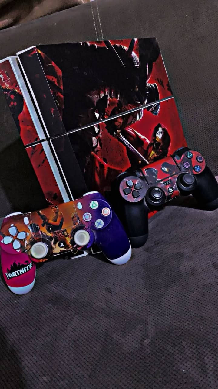 .
(السلام عليكم)
PS4مهكر 
الذاكره 500
السعر 220
او مراوس بدراجه ونطي فرق 
***********
