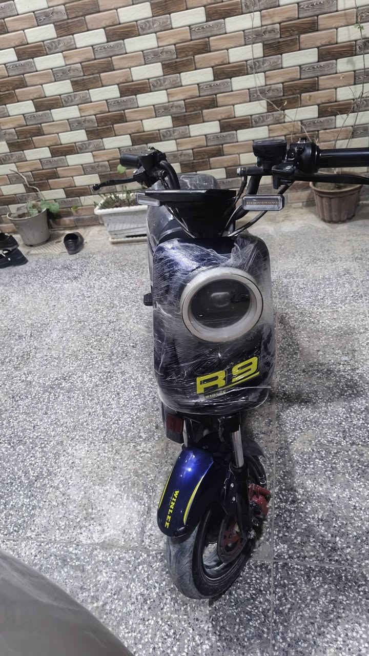 R9 • ٤ سرع • ٥ بطاريات