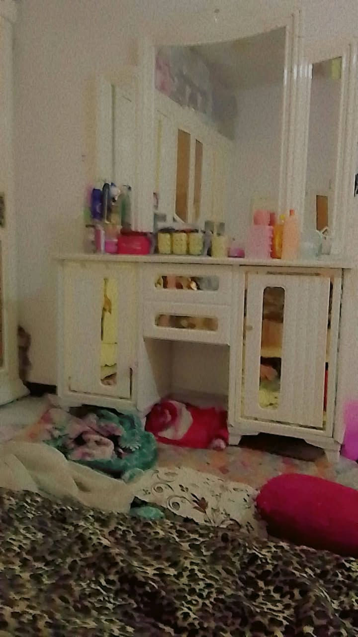 غرفة نوم • مستعجل • مستعمله