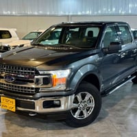 فورد F150 XLT • V8 ٥.٠ • دفع رباعي