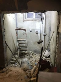 منويطلع شغل ابياض مرد مي تكيش هسه ٤مترات 100الف رصافه