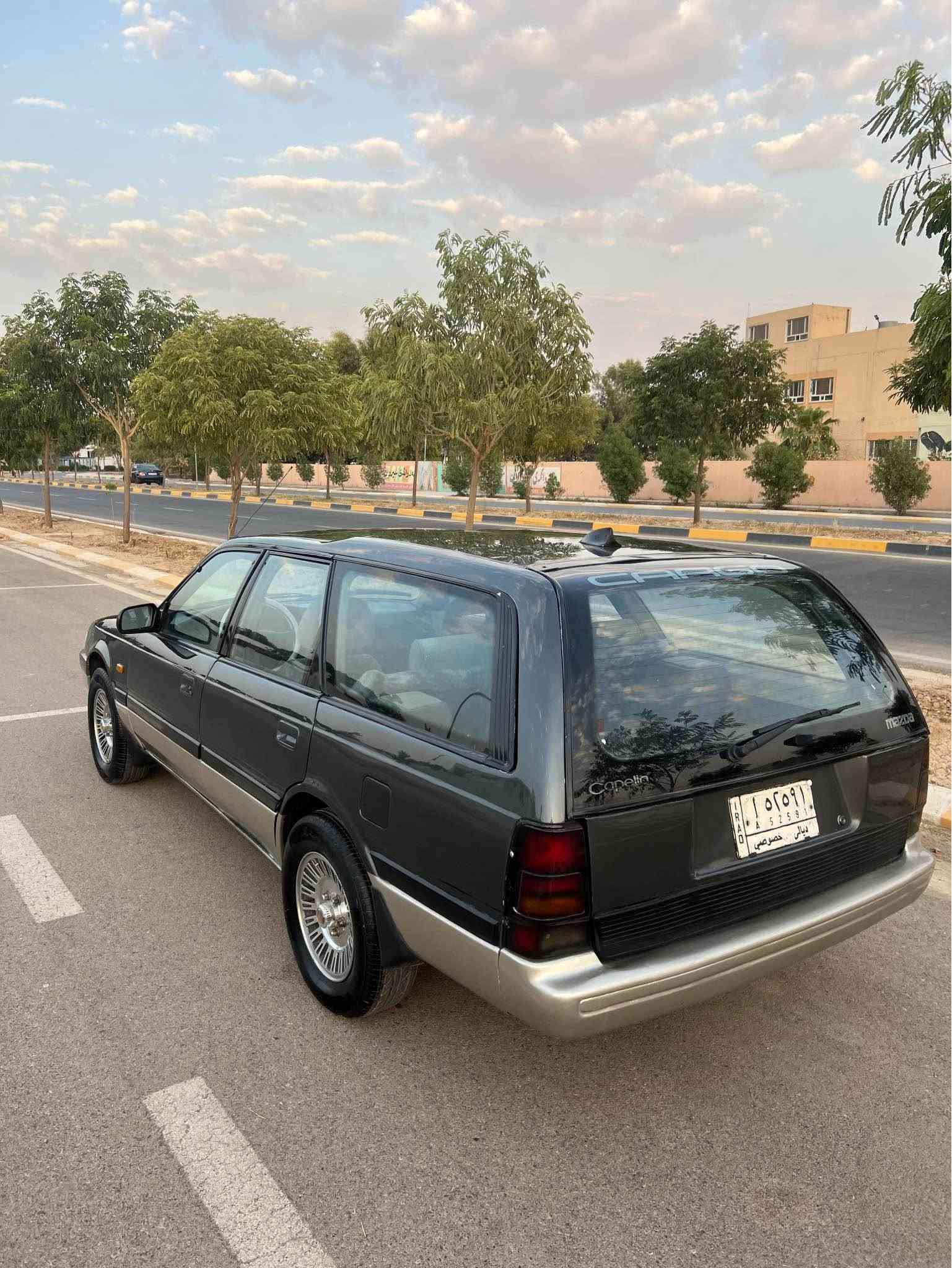 مازدا هةشتو بةخ موديلي ١٩٩٢ تةبريتي ساردو گةرمي بةشةرت بةياني بيكة بةناوي خوتةوة مةشروع وةتةنية  تةحويلة جركةي تيانية تايةو ويلي سوپةر لوكة تازة بةستراوة گيرومةكينةو كارةباي دةعمو ليدراوي بةشةرت سةيارةكة زور. پاكة ٢٥٠ مةسفرةفي نية كامل مةسرةف كراوة سعري٣٧ كةمي مةجالي تياية گورينةوةش ئةكةين *********** كالار, السليمانية
